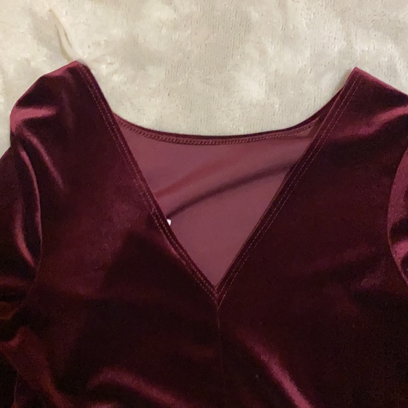 Maroon velvet mini dress - Picture 3 of 5